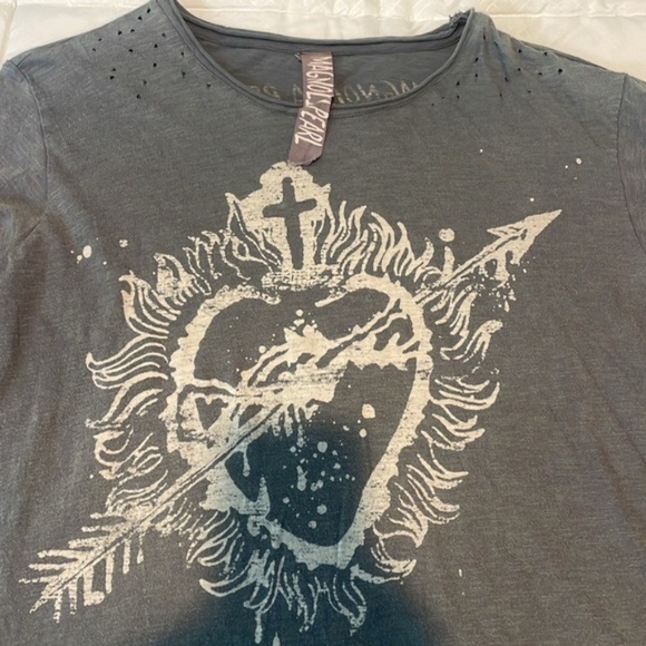 Magnolia Pearl Sovereign Heart T-shirt - Picture 2 of 9